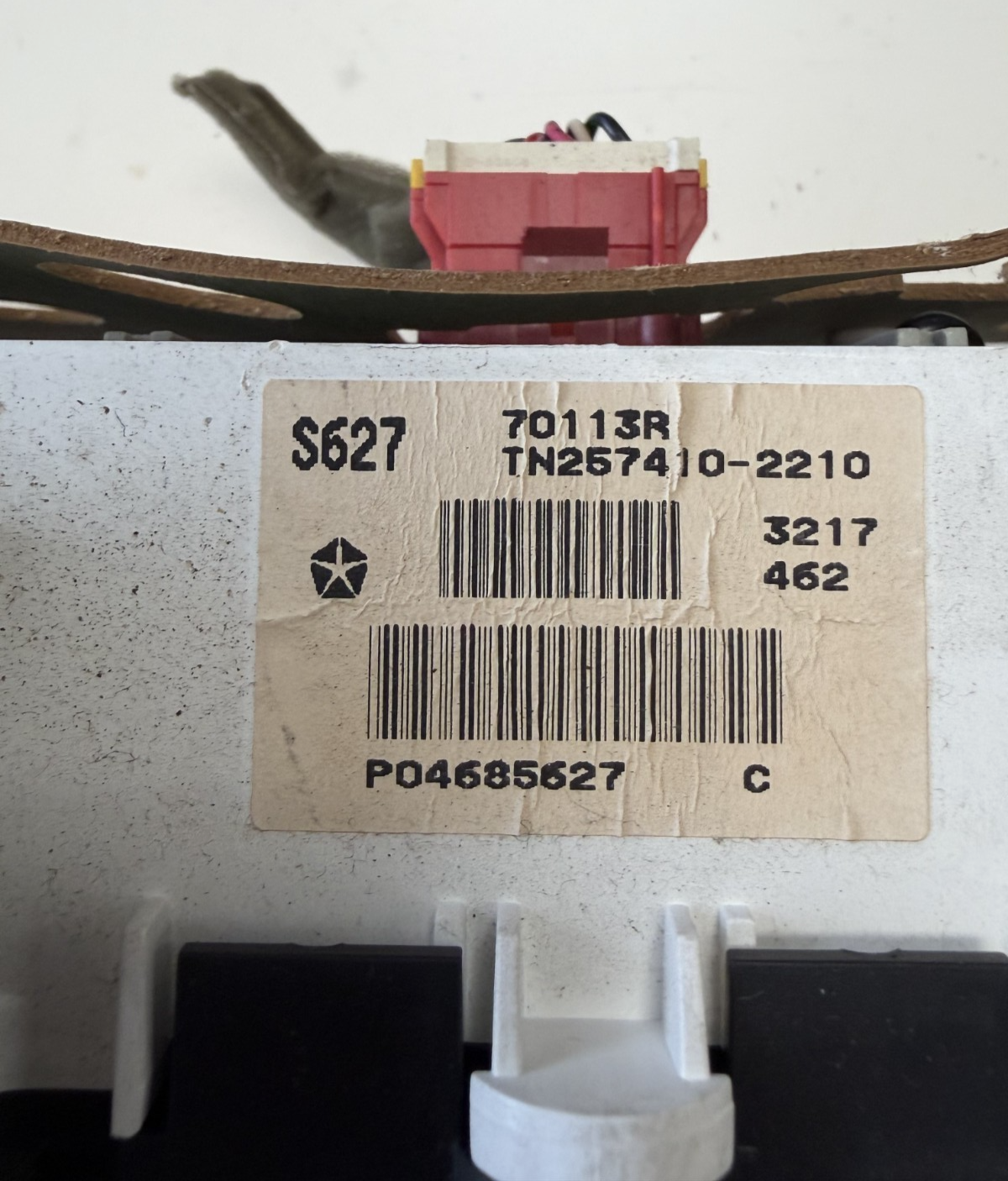 1998 1999 Dodge Caravan Voyager Speedometer Instrument Cluster 04685627C