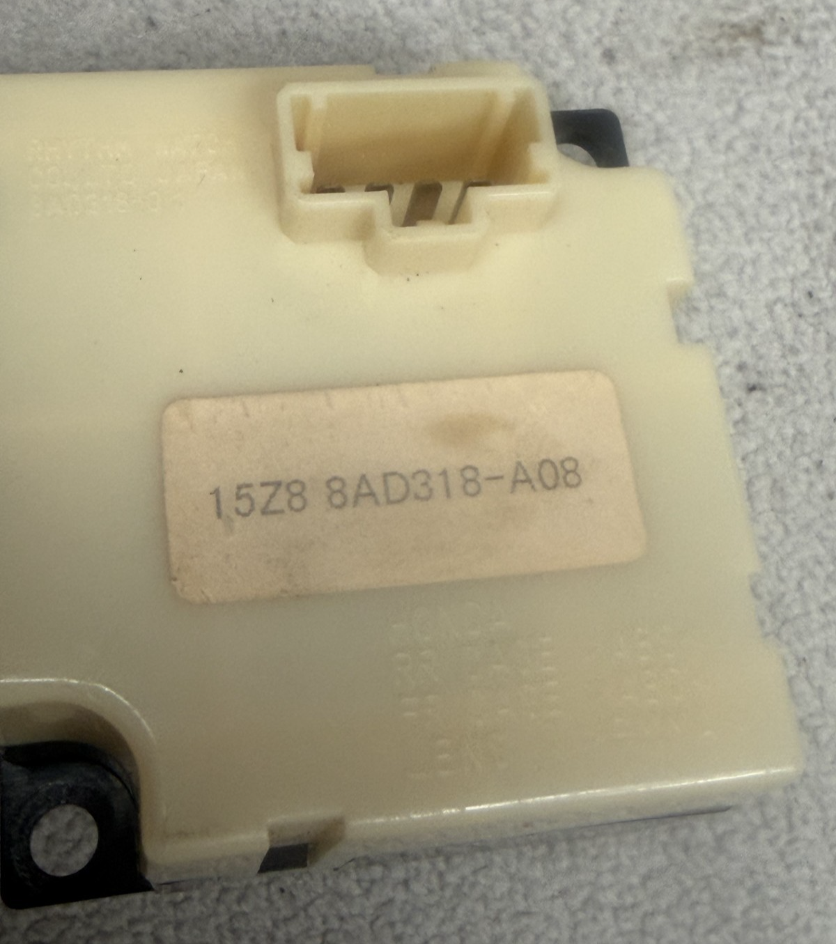 97 98 99 00 01 Honda CR-V Front Center Dash Digital Clock 15Z8 8AD318 A08