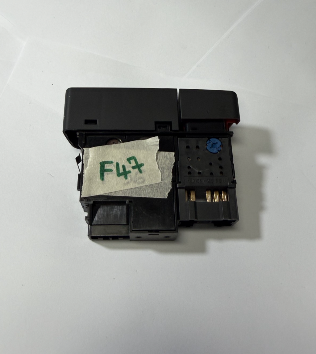 06 07 08 Honda Pilot Emergency Hazard Switch Button M19155 HZS S3N, M31338