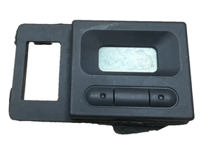 1999-2004 Land Rover Discovery Series 2 Dash Clock OEM 993500073, 88 356 384