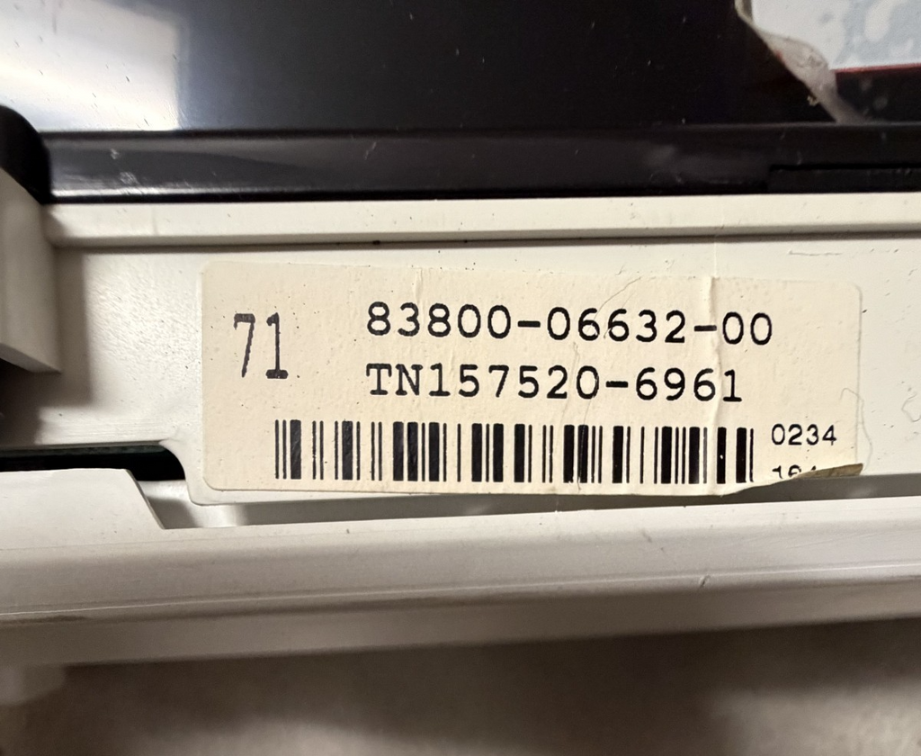 2002-2004 Toyota Camry LE 2.4L Speedometer Instrument Cluster 83800-06632-00