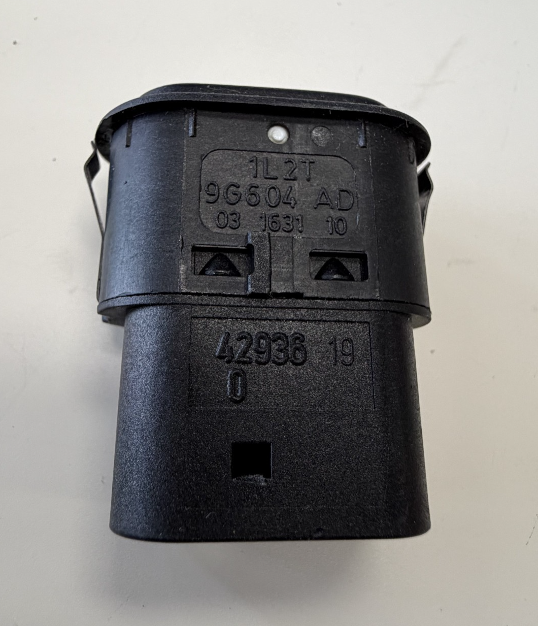 2003-2006 Ford Expedition Pedal Adjustment Adjust Switch Button 1L2T 9G604 AD