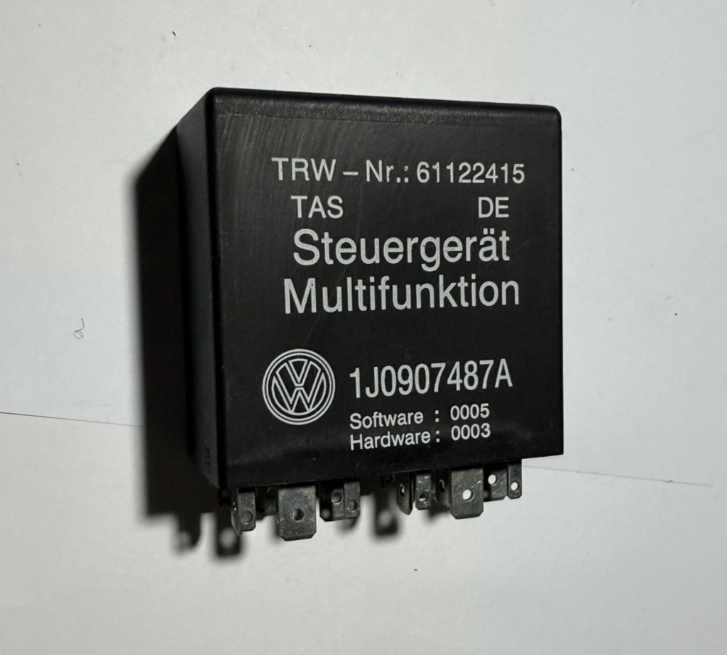 1999-2005 Volkswagen Passat Multifunction Steering Relay #451 1J0907487A