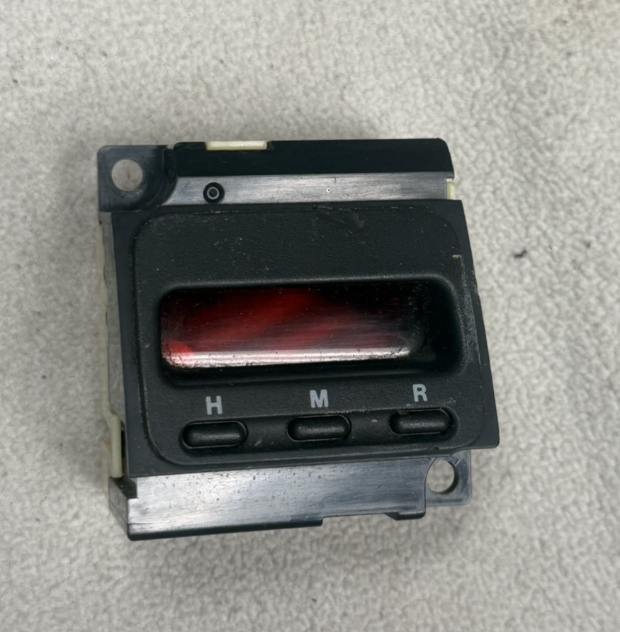 97 98 99 00 01 Honda CR-V Front Center Dash Digital Clock 15Z8 8AD318 A08