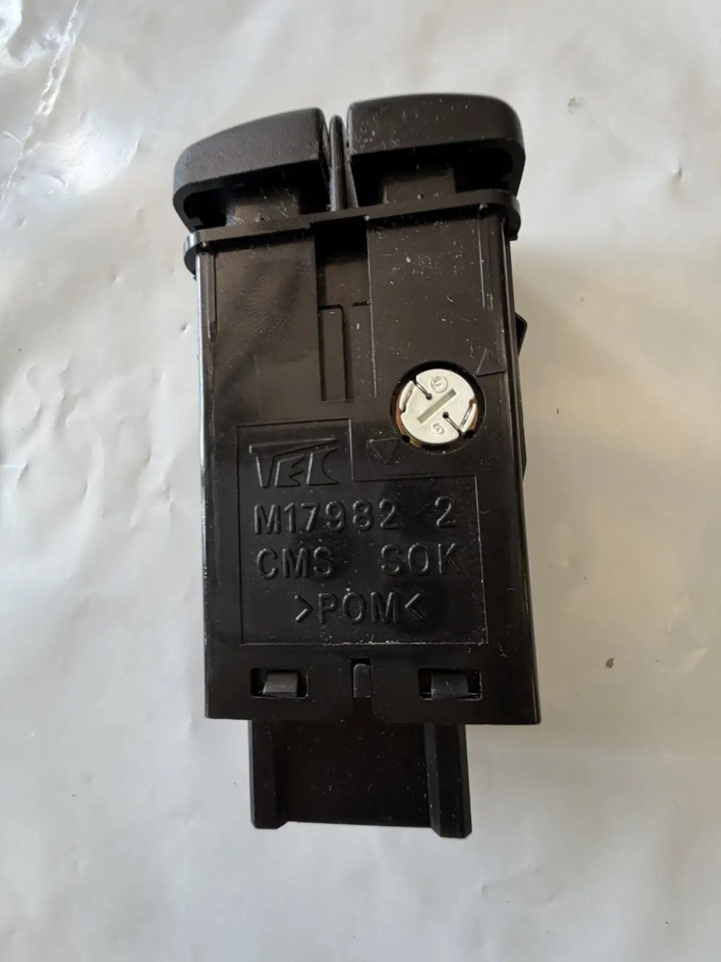 TCS Cruise Control Switch Button M17982, M21138 fits 1999-2003 Acura TL by TEC
