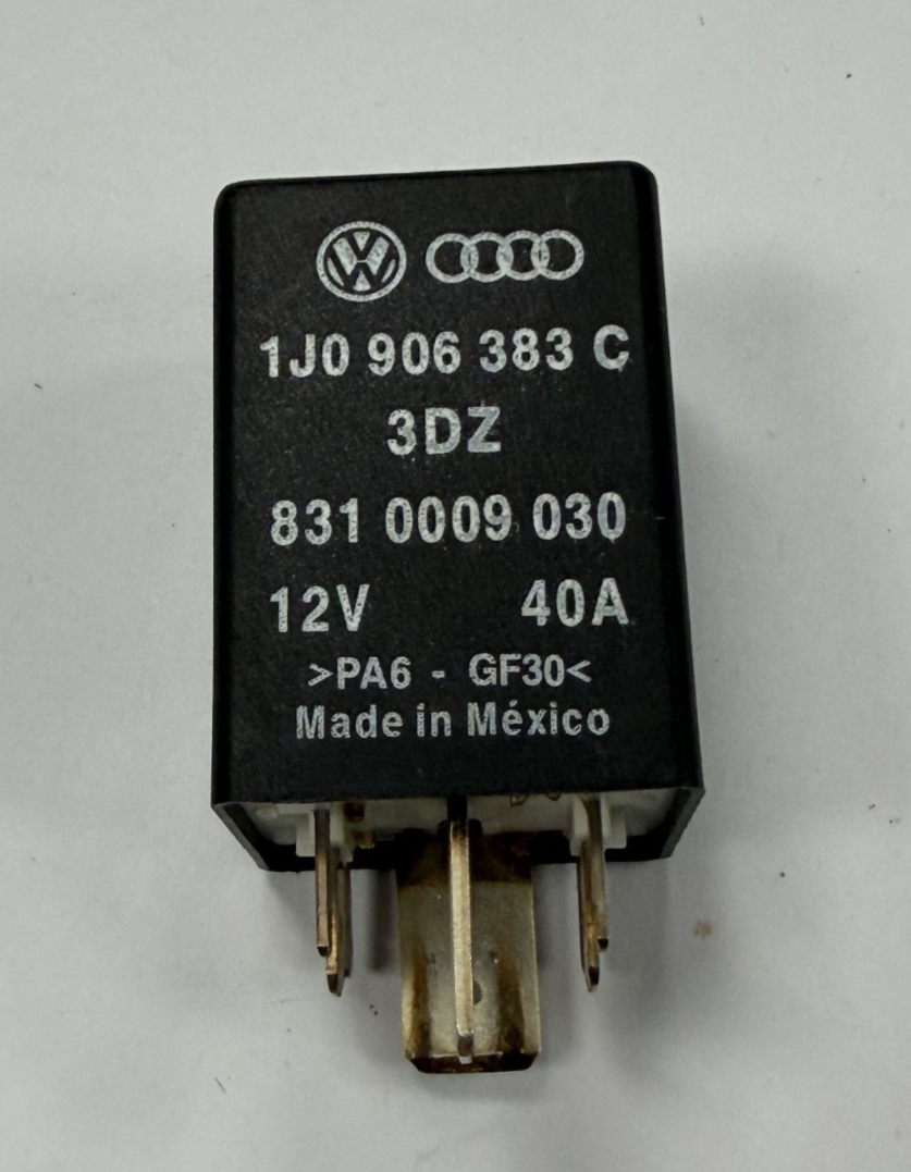 2001-2005 Volkswagen Passat Fuel Pump Relay 1J0 906 383 C, 831 0009 030