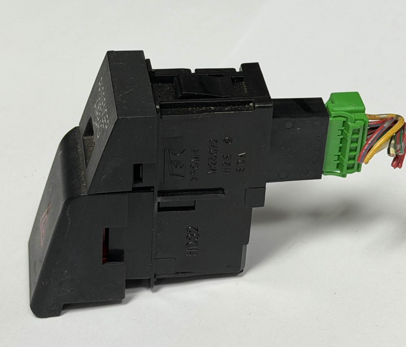 2003-2007 Honda Accord Hazard Emergency Switch Control Button M25072 Black