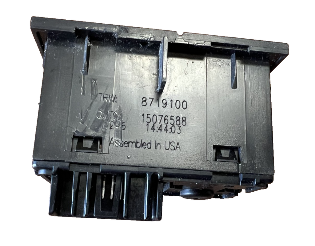 2003-2006 Chevrolet Silverado Cargo Fog Light Switch Button 8719100, 15076588