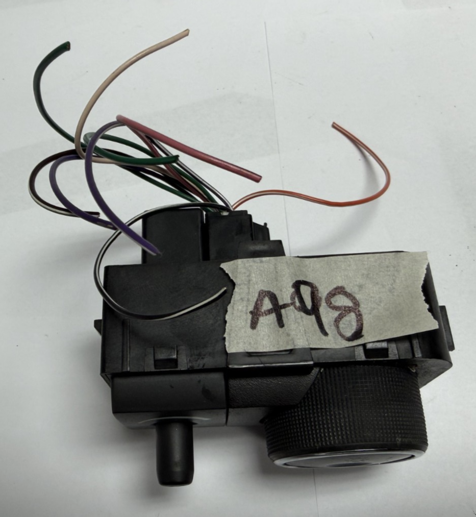 2009-2017 Chevrolet Traverse Dash Headlight Headlamp Dimmer Dome Switch