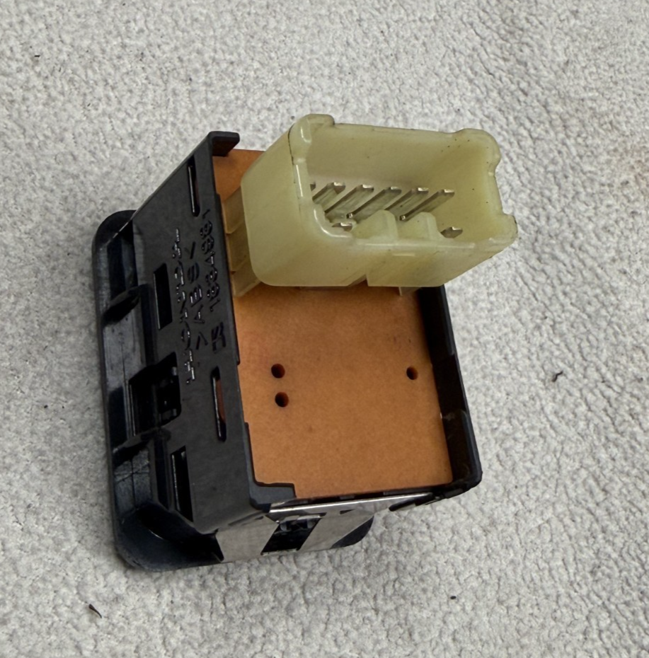 96 97 98 99 1996 1997 1998 1999 2000 Honda Civic CRV Switch Mirror Button 183498