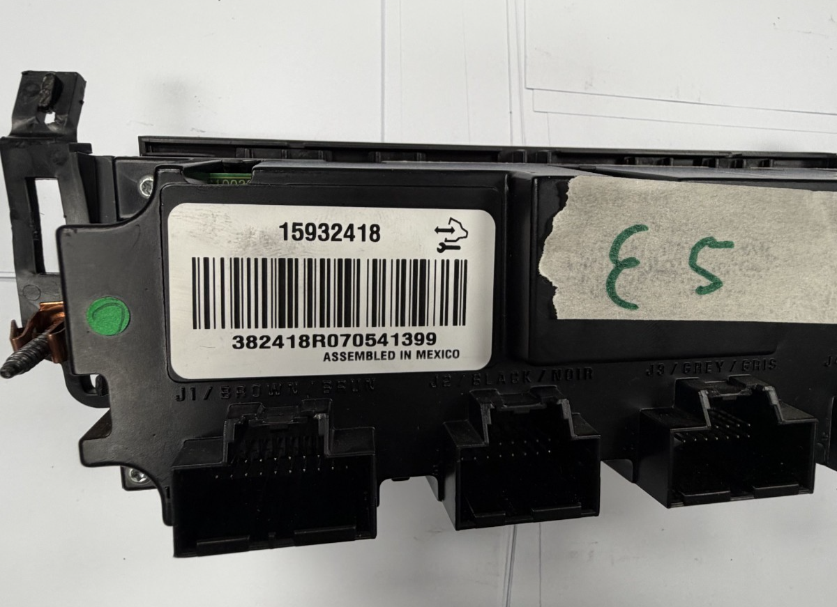 AC Heater Temperature Climate Control 15932418 fits 2007-2011 Chevrolet Tahoe
