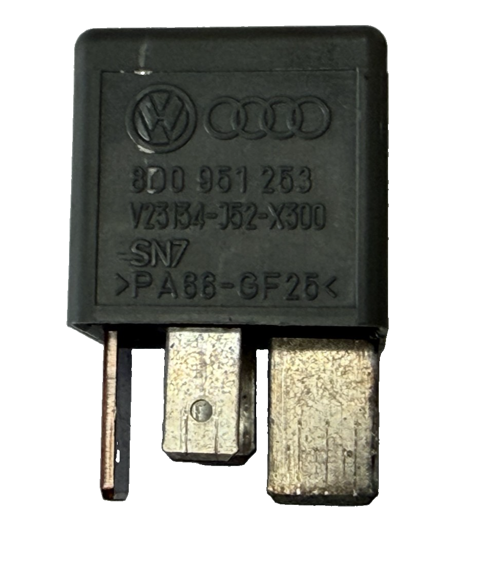 1985-1999 Volkswagen Passat Multifunctional Relay 8D0 951 253, V23134-J52-X300