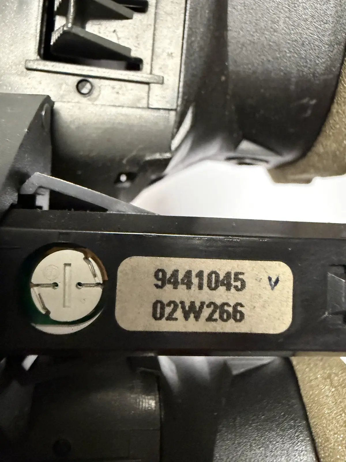 2005-2009 Volvo S60 V70 V70 Dash Vent with Hazard Switch 3409374 9441045 by Volvo