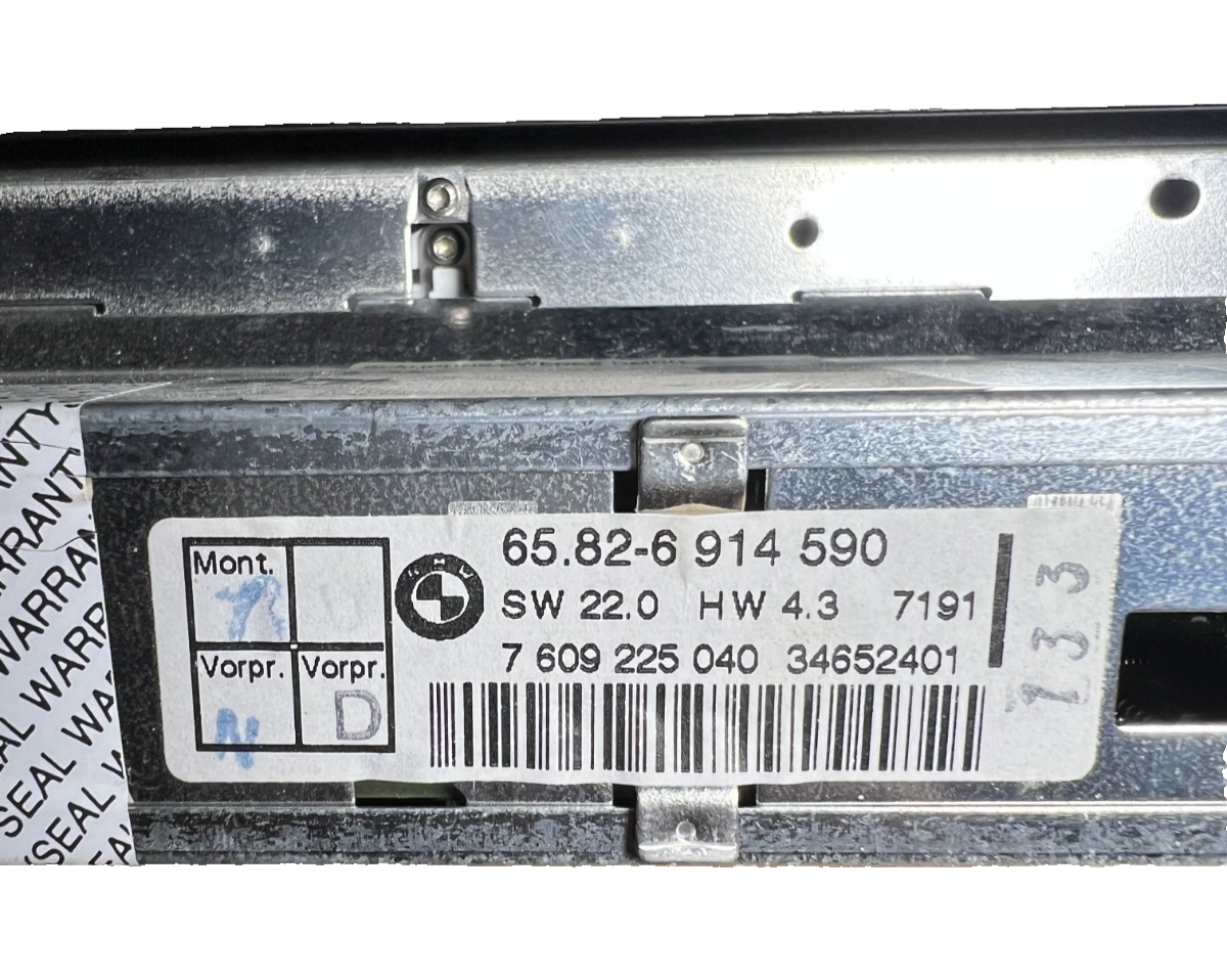BMW 525i 528i 530i 540i M5 E39 AM FM Radio Information Display 6 914 590
