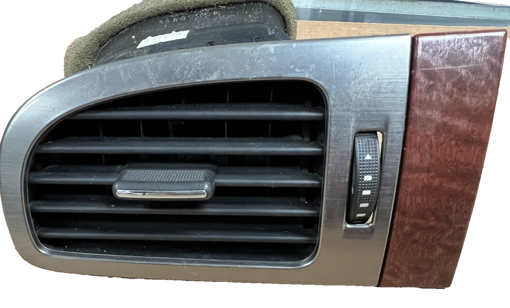 2007-2014 Chevrolet Tahoe Front Left LH Driver Dashboard Air Vent 15870242