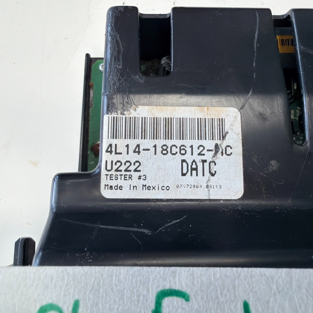 2003-2006 Ford Expedition AC Temperature Climate Control 4L14 18C612 AC Black