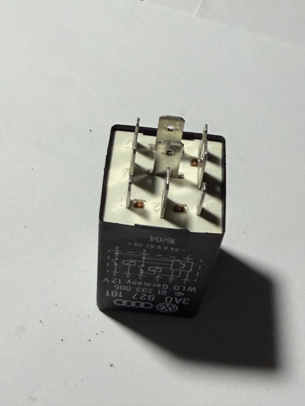 1999-2005 Volkswagen Jetta Accessory Power Relay 12V 3A0927181, 61 233 005
