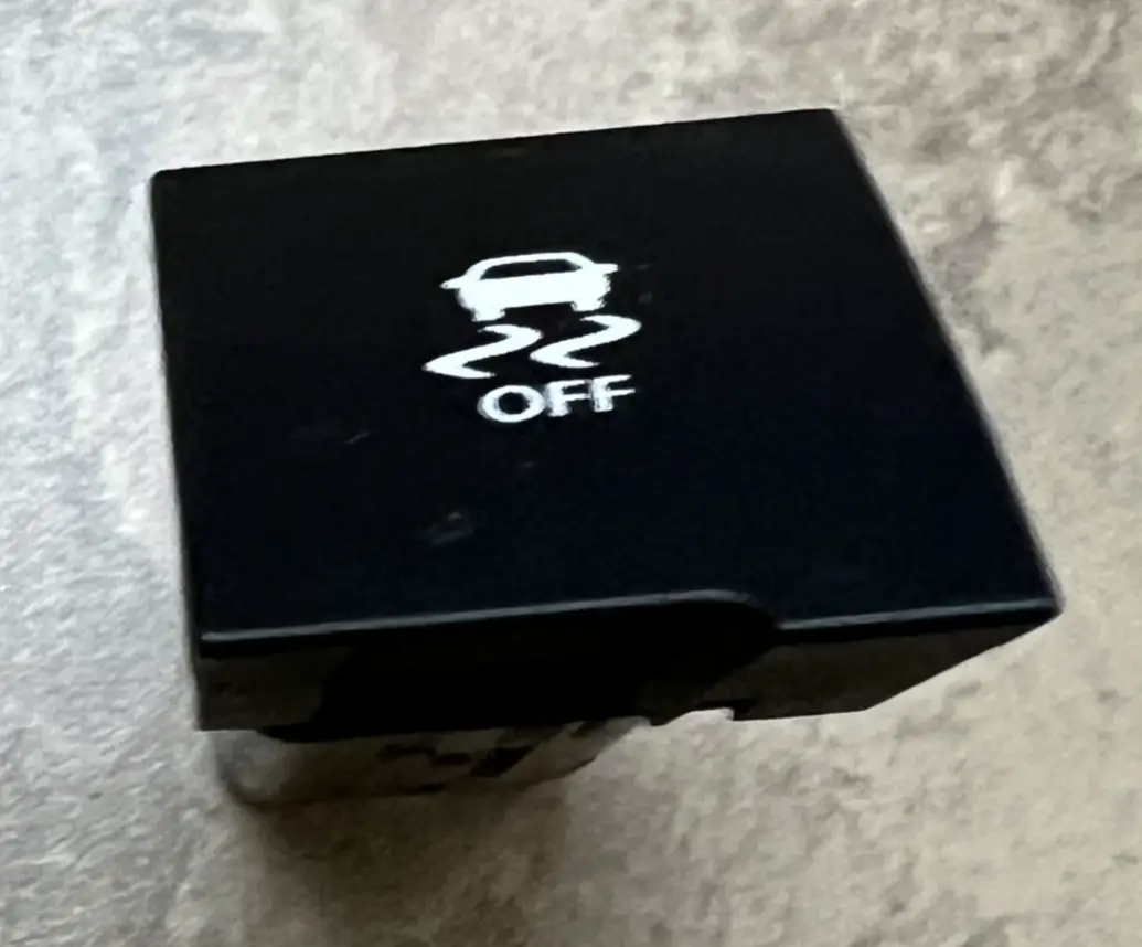 2011 2012 2013 Kia Sorento GLS Dash Traction Control Button Switch 202002962 by Kia