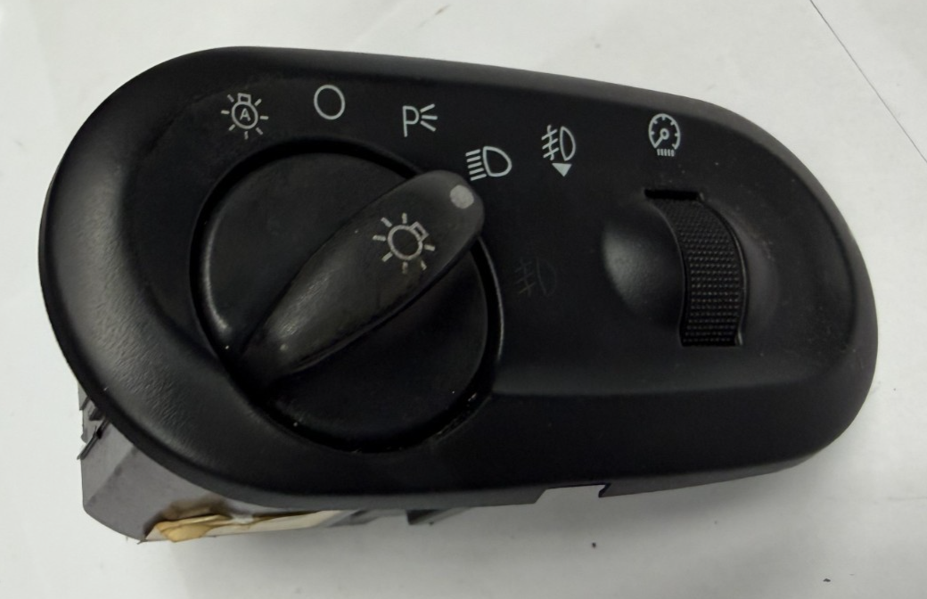 2002-2006 Ford Excursion Expedition Explorer F250 F350 Headlight Fog Switch