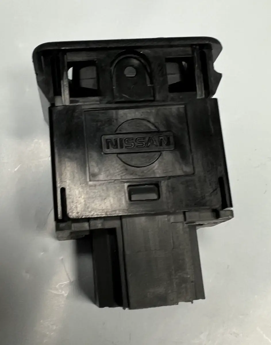 8y09w 1998 Nissan Maxima on/off switch by Volvo