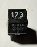 99-02 Volkswagen Cabrio Audi Daytime Running Light Relay 3A0941589, WL050237005