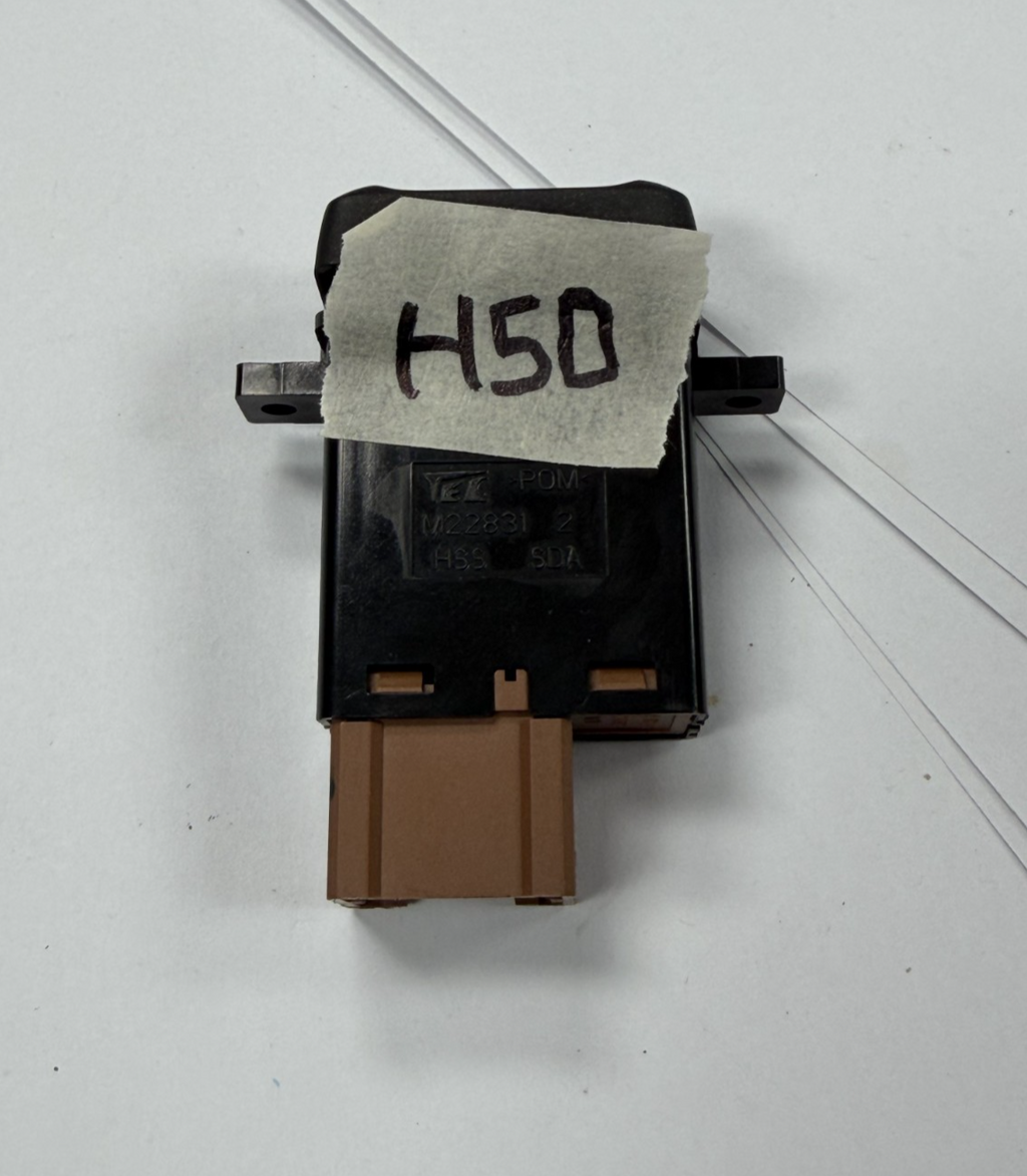03 04 05 06 07 Honda Accord Center Console Heated Seat Switch Button M22831