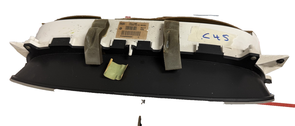1999-2000 Dodge Caravan Voyager Instrument Cluster Speedometer 04685620C
