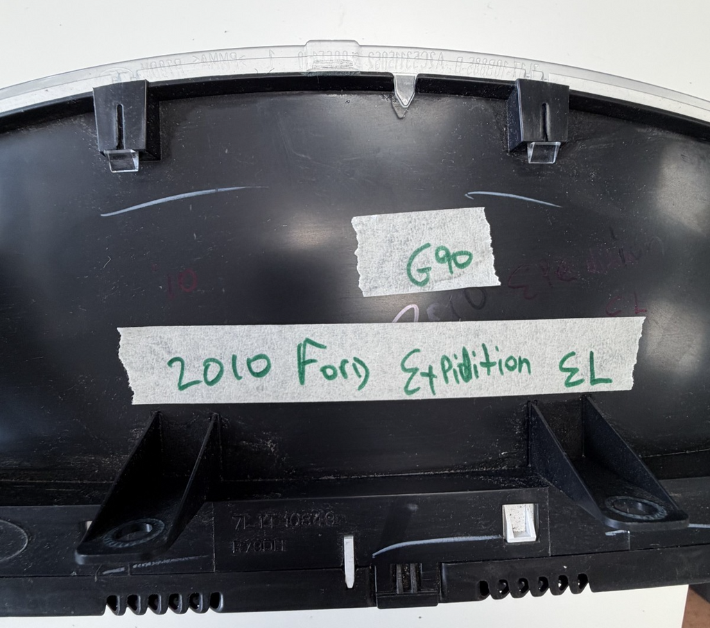 2010 2011 Ford Expedition Instrument Speedometer Cluster AL1T 10849 GE