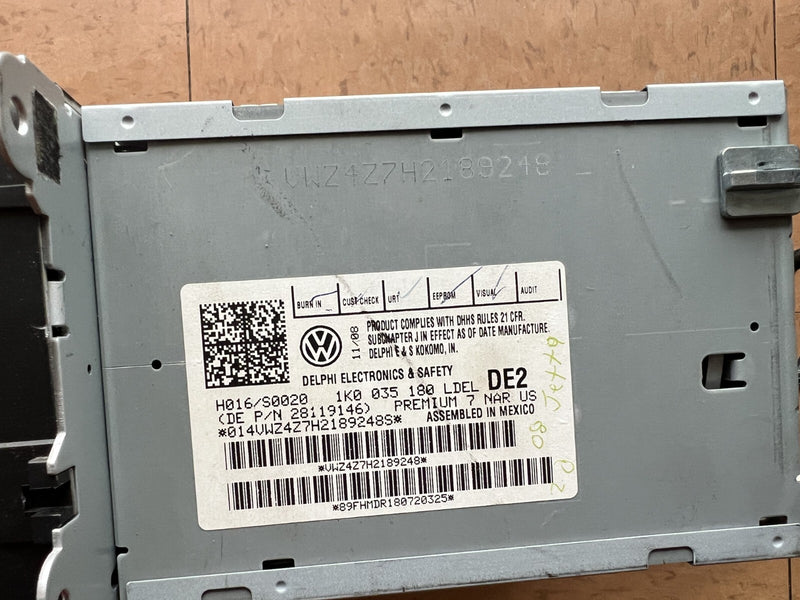 2005-2010 Volkswagen Jetta Radio AM FM CD Player Receiver OEM 1K0 035 180