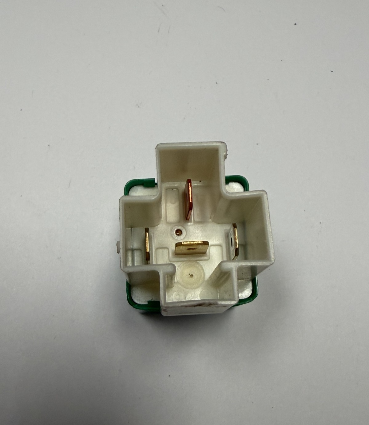 1991-1995 Toyota Pickup Cooling Fan Relay 90987 03003, 156700 0130 Green