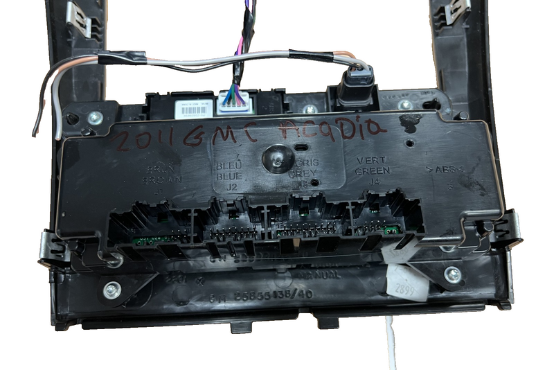 2007-2012 GMC Acadia AC Heater Temperature Climate Control Bezel OEM 20917131