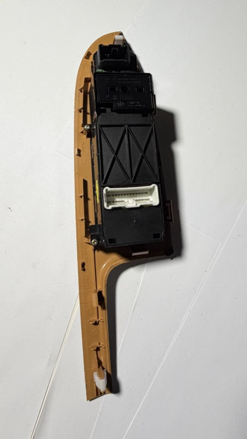 2005-2007 Honda Accord Left Master Window Control Switch Bezel Trim M22758