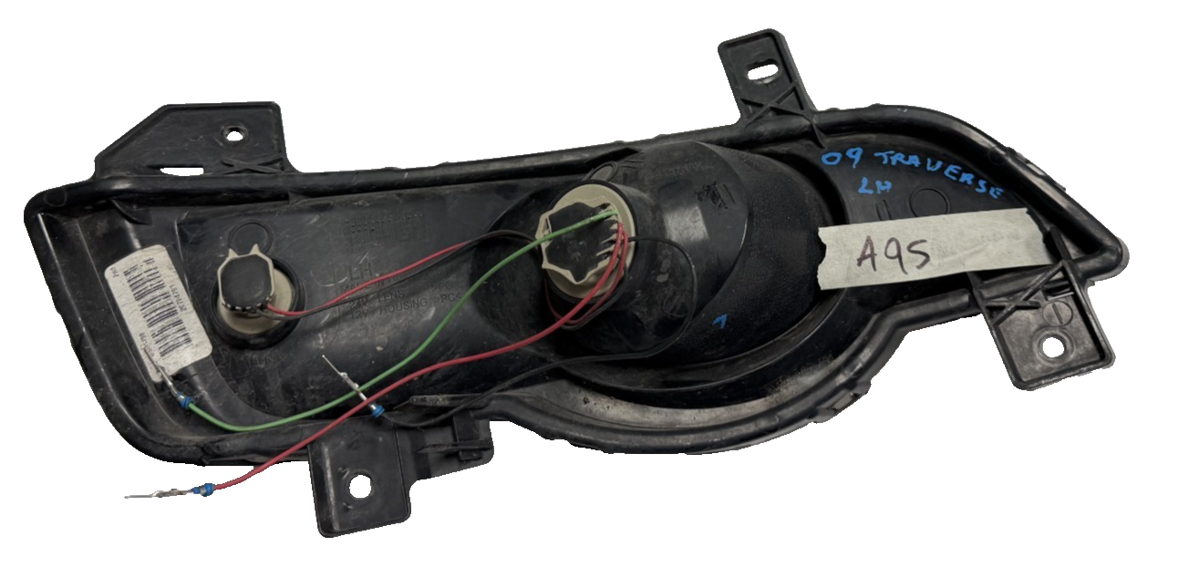 2009-2012 Chevrolet Traverse Park Lamp Turn Signal Light Assembly Left Driver LH