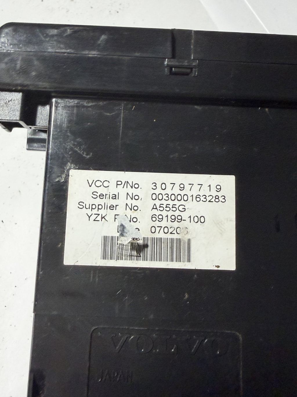 Audio Radio Information Display Screen 30797719 fits 2007-2011 Volvo V50