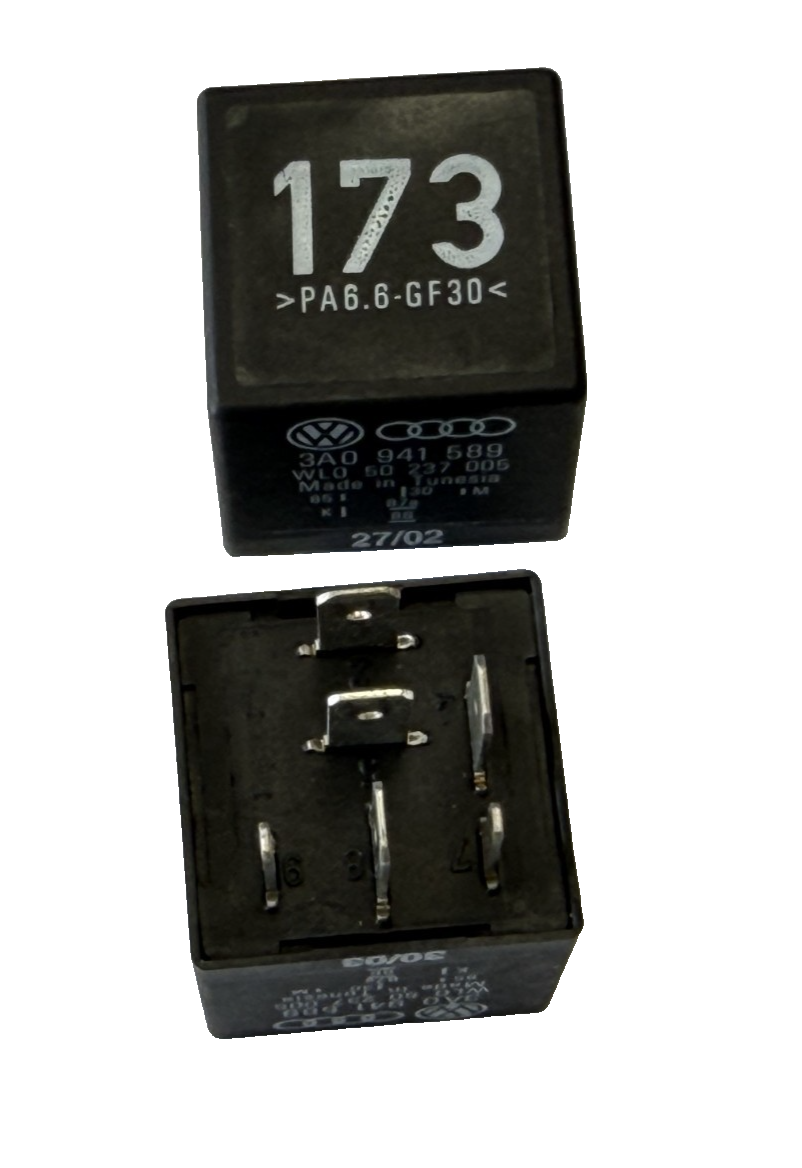 Qty 2 1993-1999 Volkswagen Jetta Headlight Daytime Running Light Relay 3A0941589 by Volkswagen Audi