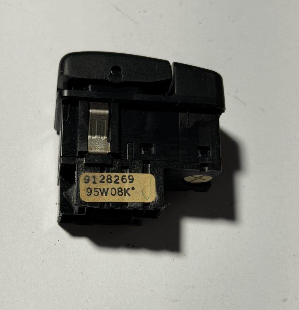 1994-1998 Volvo 850 960 S90 V90 Rear Fog Light Switch 9128269 95W08K Black