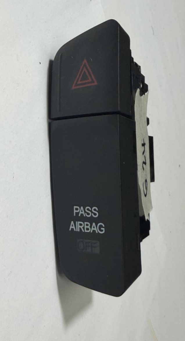 2006 2007 2008 Honda Pilot Emergency Hazard Switch Button M31338 Black