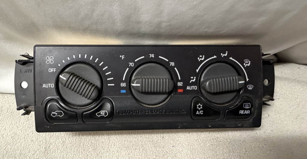 AC Temperature Heater Climate Control 15060162 fits 00 01 02 Chevrolet Tahoe