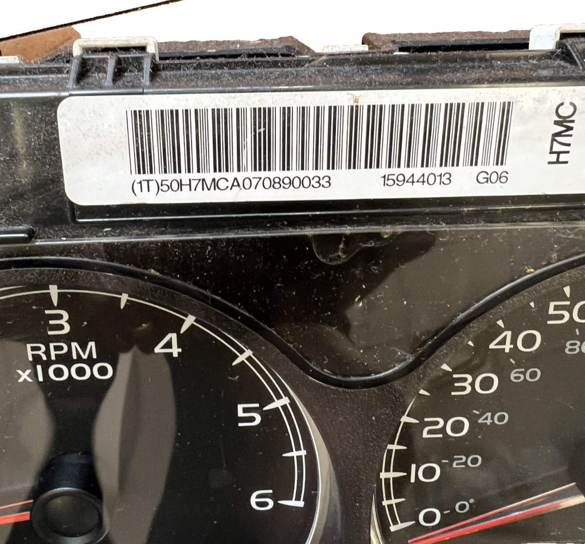 2007-2013 GMC Sierra Speedometer Instrument Cluster Gauge OEM 15944013