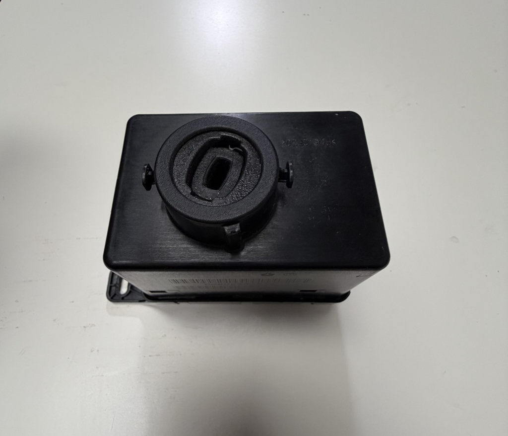 09 10 11 12 Volkswagen Routan Ignition Switch Module 68068868AE Black