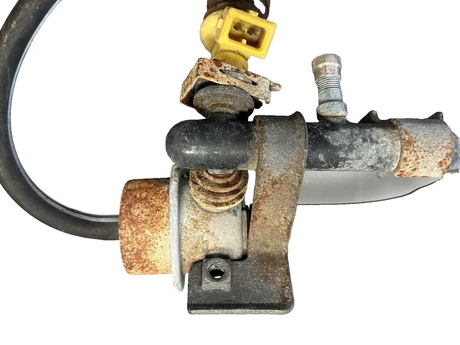 Volvo 850 Fuel Rail Injector Complete Assembly OEM by Volvo