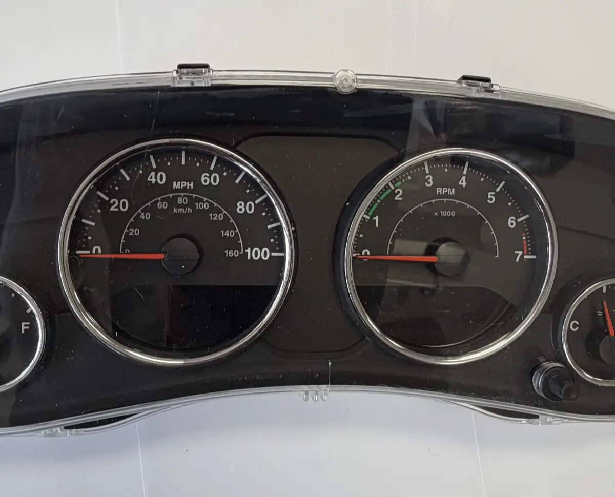 2015-2016 Jeep Wrangler Speedometer Gauge Instrument Cluster 56054391AD by Chrysler