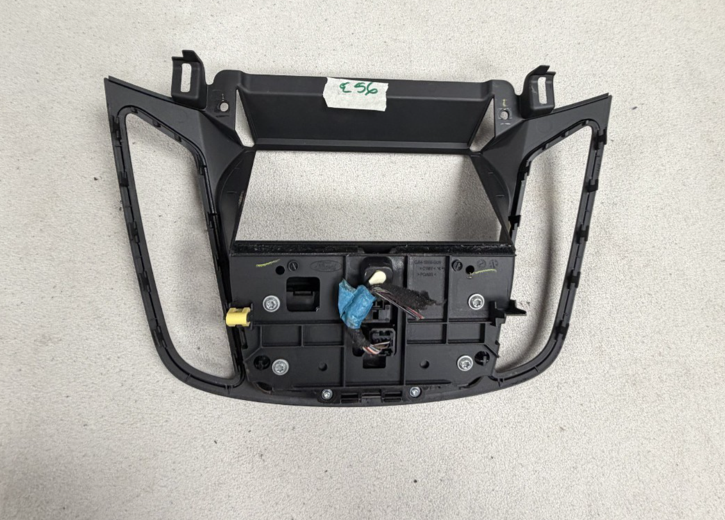 2013 2014 2015 2016 Ford Escape Dash Radio Control Panel CJ54 18835 CCW