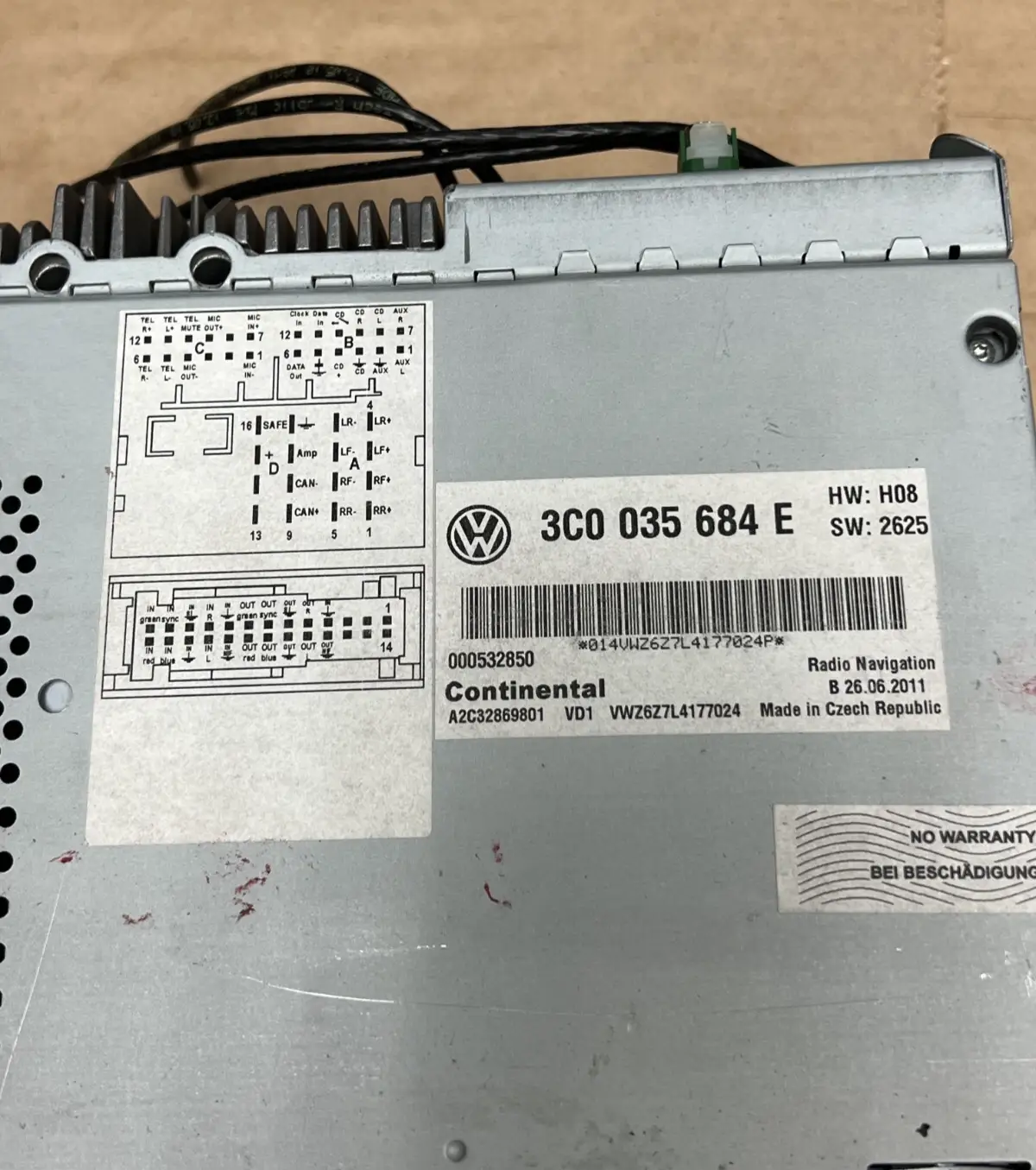 2010-2015 Volkswagen Jetta Navigation Screen Radio CD Player OEM 3C0 035 684 E by Volkswagen