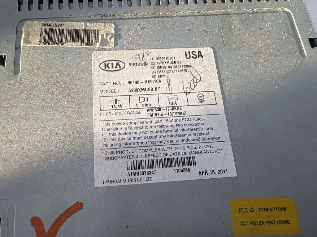 2011 2012 2013 Kia Sorento AM FM CD Player Radio Receiver 96140 1U201CA