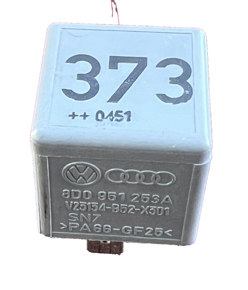 85-99 Volkswagen Passat Multifunctional Relay #373 8D0 951 253A, V23134 B52 X301