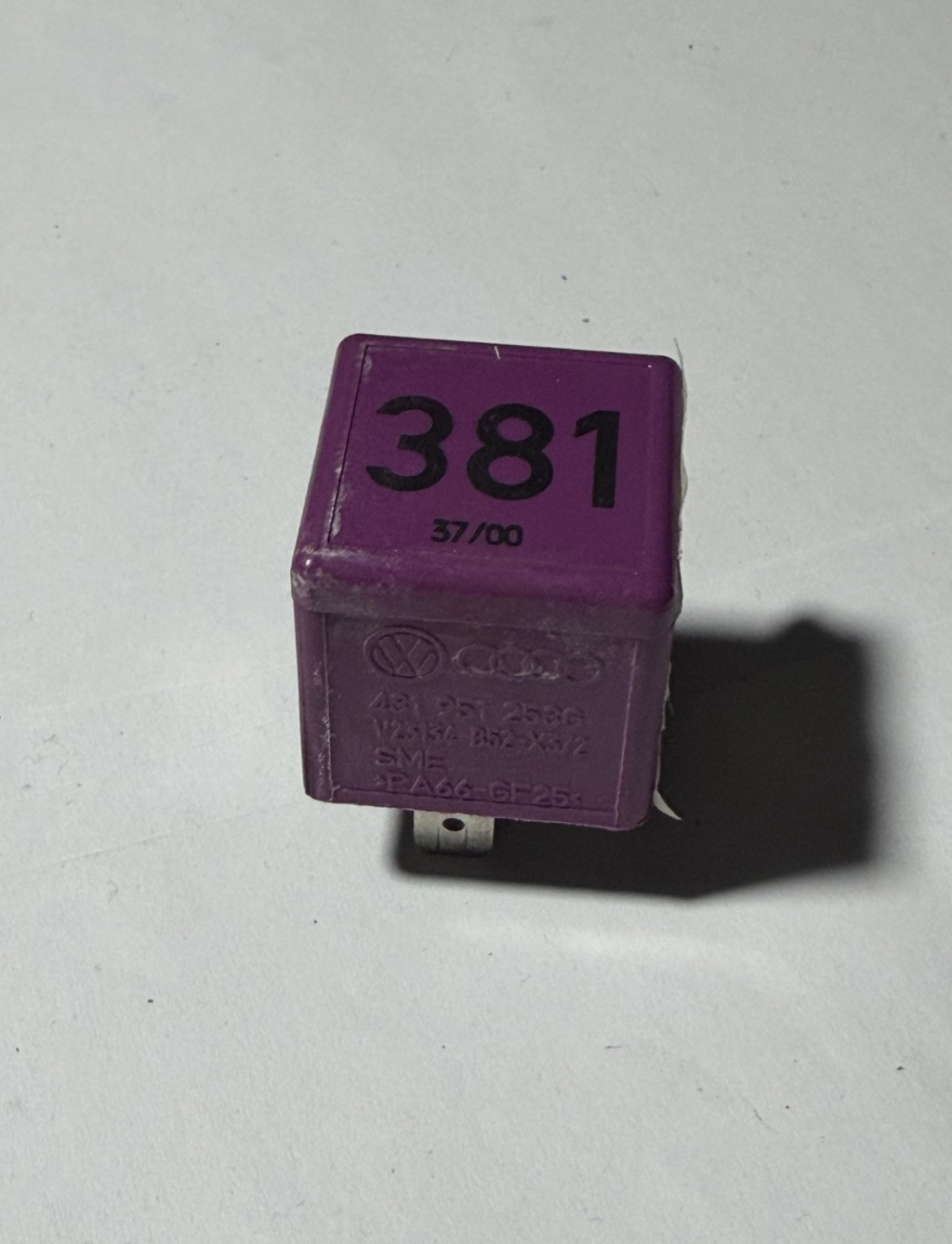 03-05 Volkswagen Passat Wagon Starter Relay #381 431 951 253G, V23134 B52 X372