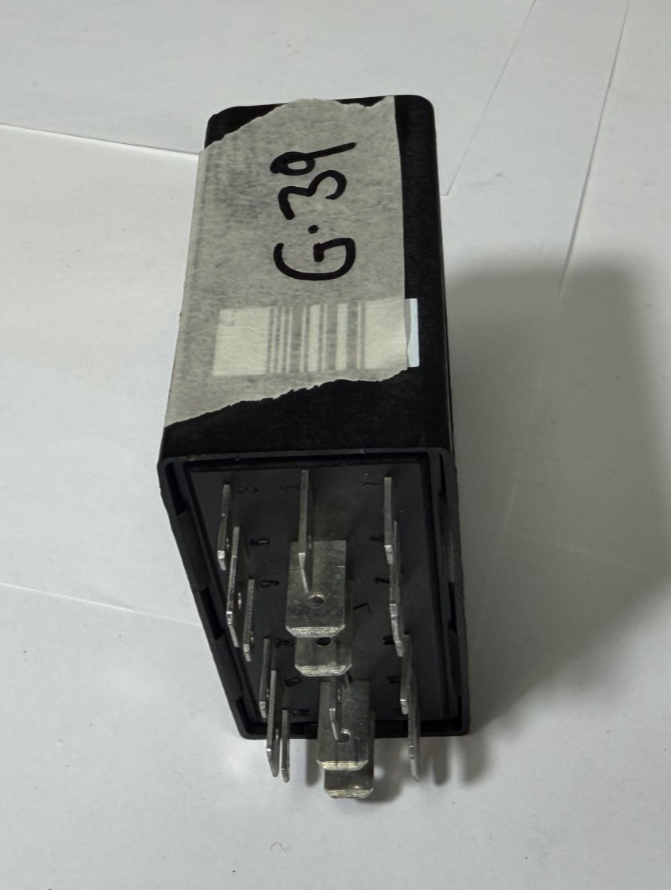 99-05 Volkswagen Jetta Passat Multifunction Steering Relay 1J0907487A Black