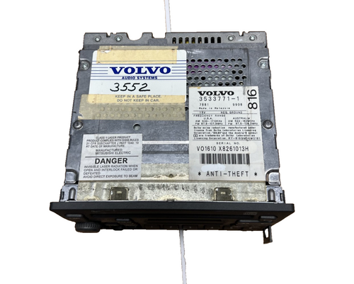 97 98 99 00 01 02 03 04 Volvo 850 S70 Radio Stereo CD Player OEM 3533771-1
