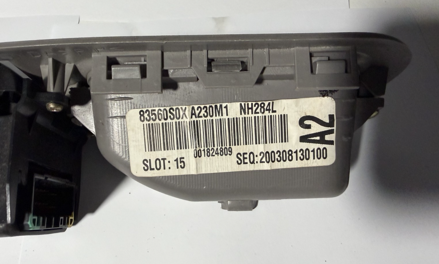 1999-2004 Honda Odyssey Front Left Driver Side Master Power Window Switch Trim